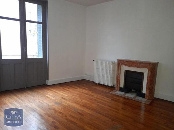 Location appartement 5 pièces de 124.88m²