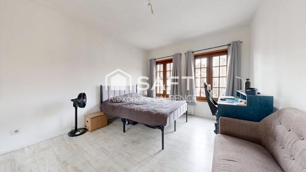 Immeuble 150 m2 avec local commercial