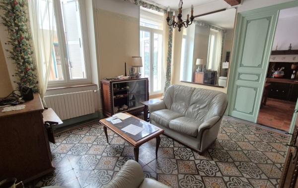 Vente Maison Avec véranda - cour et grenier à rafraîchir Homps   