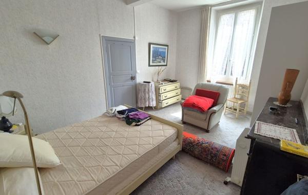 Vente Maison Avec véranda - cour et grenier à rafraîchir Homps   