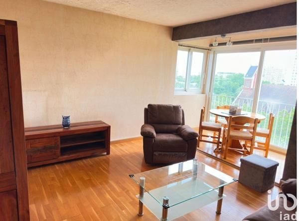 Appartement 4 pièces de 73 m² à Villeneuve-la-Garenne (92390)