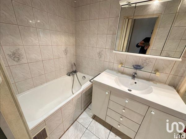 Appartement 4 pièces de 73 m² à Villeneuve-la-Garenne (92390)