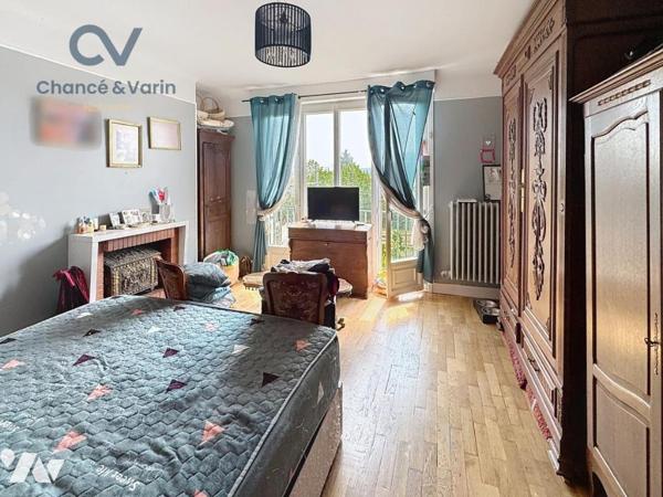 LISIEUX Gare Appartement de 106m², situé au 3ème étage Vendu LOUÉ