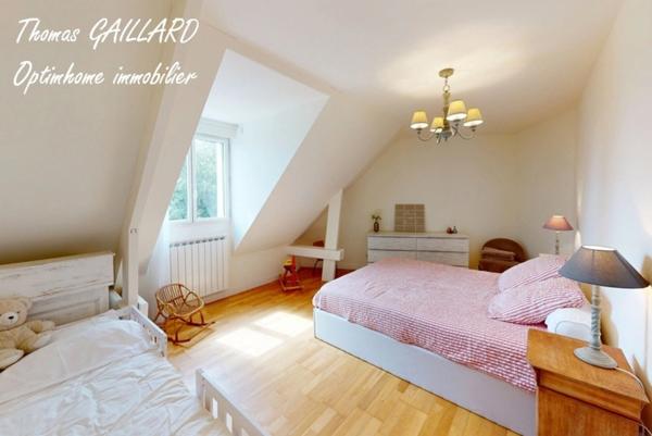 Maison contemporaine Le Neubourg - 7 pièces - 188 m2 hab -1302 m2 de terrain