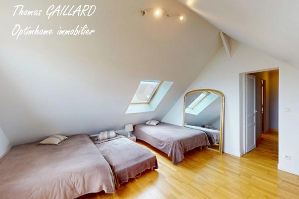 Maison contemporaine Le Neubourg - 7 pièces - 188 m2 hab -1302 m2 de terrain