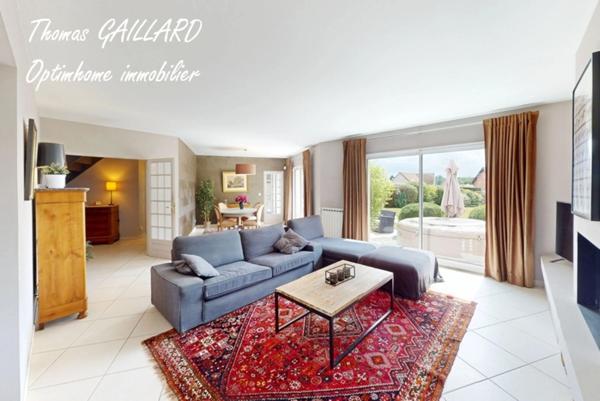 Maison contemporaine Le Neubourg - 7 pièces - 188 m2 hab -1302 m2 de terrain