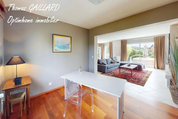 Maison contemporaine Le Neubourg - 7 pièces - 188 m2 hab -1302 m2 de terrain