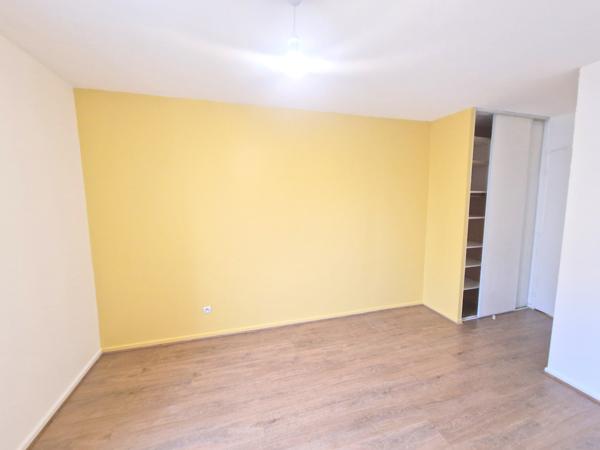 Lyon (69007) T3 complètement rafraichi + cave et garage + balcon - DISPONIBLE !