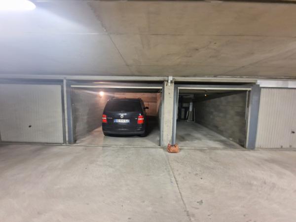 Lyon (69007) T3 complètement rafraichi + cave et garage + balcon - DISPONIBLE !