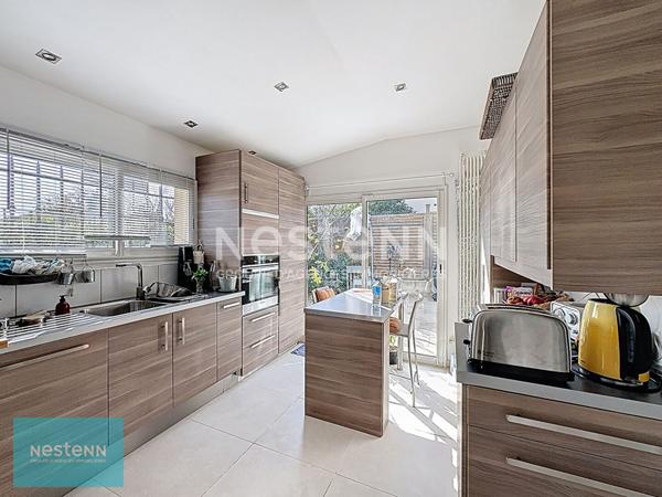 Maison de charme Saint-maximin-la-sainte-baume avec piscine et dépendance