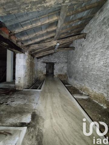 Ferme 6 pièces de 600 m² à Saussignac (24240)