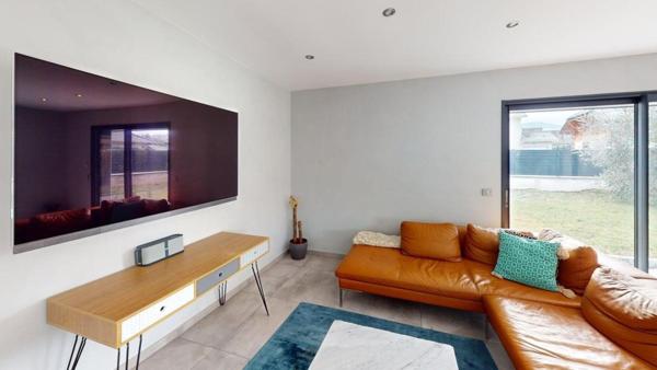 ELEGANTE MAISON CONTEMPORAINE DE 165 M²