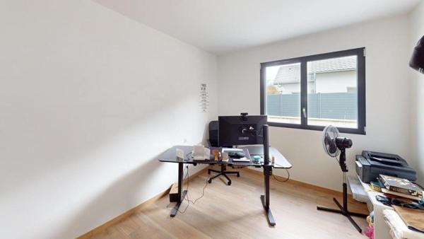 ELEGANTE MAISON CONTEMPORAINE DE 165 M²