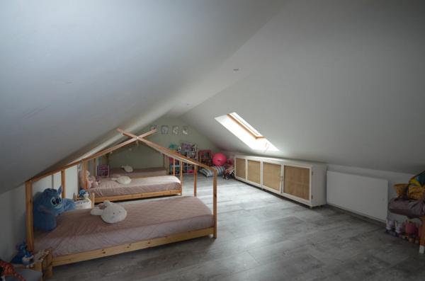 CHÂTEAU THIERRY (02) à vendre maison de 248 m² avec piscine et dépendances