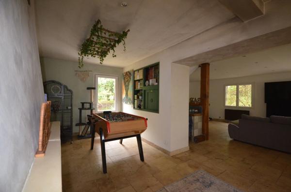 CHÂTEAU THIERRY (02) à vendre maison de 248 m² avec piscine et dépendances