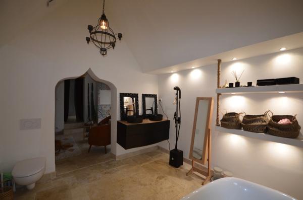 CHÂTEAU THIERRY (02) à vendre maison de 248 m² avec piscine et dépendances