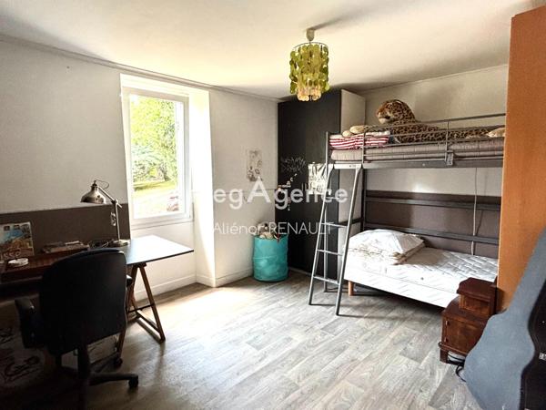 Maison à Vergt, 24380 - 6 pièces 203m²