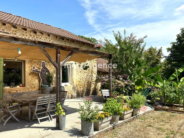 Maison à Vergt, 24380 - 6 pièces 203m²