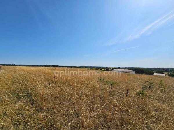 Terrain à vendre de 4 857,00 m² AUNAC (16)