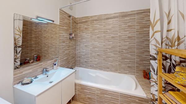 Bel Appartement T3 64,1 m² avec balcon ? BBC à Ivry-sur-Seine