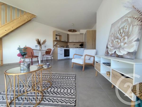 Appartement F4 à vendre  4 pièces - 86 m 2   ST PIERRE EN FAUCIGNY  - 74