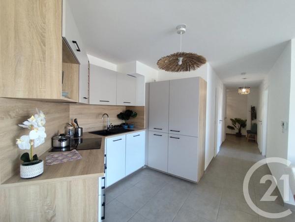 Appartement F4 à vendre  4 pièces - 86 m 2   ST PIERRE EN FAUCIGNY  - 74