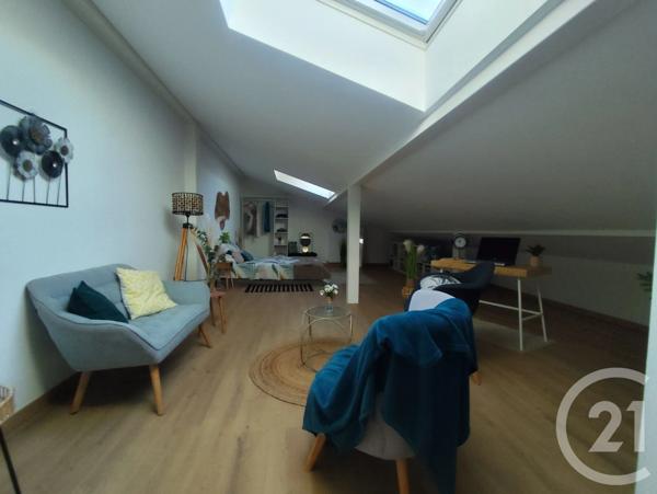 Appartement F4 à vendre  4 pièces - 86 m 2   ST PIERRE EN FAUCIGNY  - 74