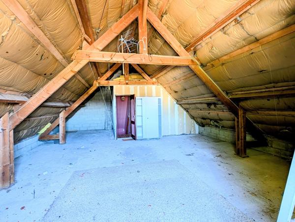 Néo-bretonne de 130 m² sur 1064 m² de jardin arboré, 4 chambres