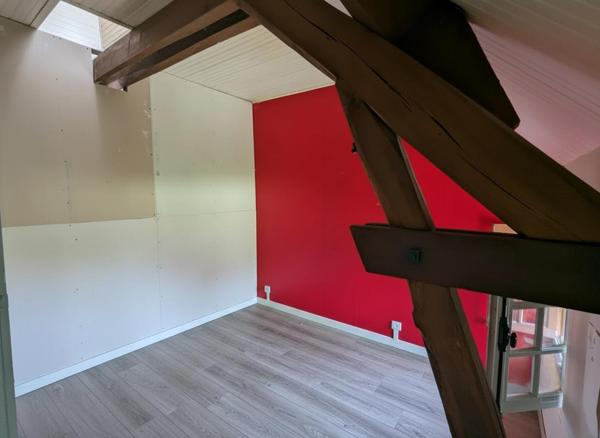 Maison de 114 m²  3 chambres parcelle de 2 368 m²