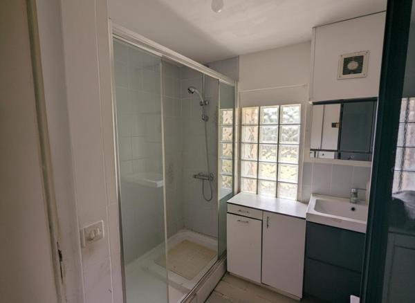 Maison de 114 m²  3 chambres parcelle de 2 368 m²