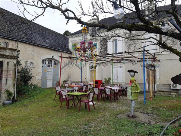 Immeuble à vendre |  Fléré-la-Rivière |  340 m²