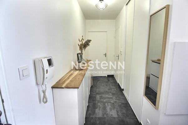 Au pied du tramway T4 et des Commerces - Lumineux 3 pièce(s) 66 m2 - Copropriete de 2014 - Terasse