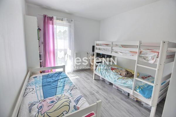 Au pied du tramway T4 et des Commerces - Lumineux 3 pièce(s) 66 m2 - Copropriete de 2014 - Terasse