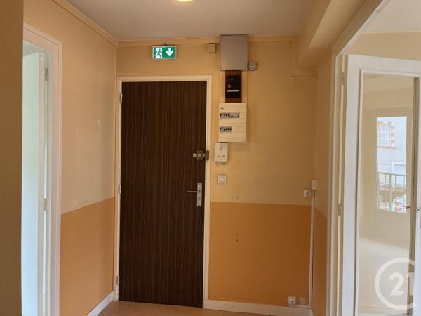 Appartement F4 à vendre  4 pièces - 95,52 m2 CHATELLERAULT - 86