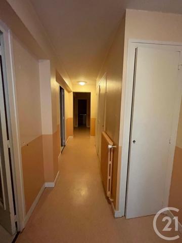 Appartement F4 à vendre  4 pièces - 95,52 m2 CHATELLERAULT - 86