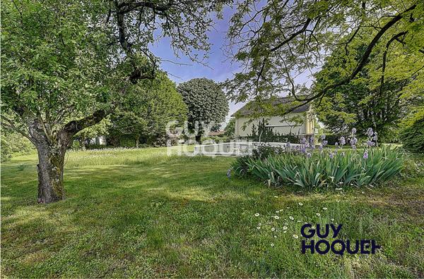 Superbe maison familiale (180 m²) de 8 pièces à Viriat, piscine