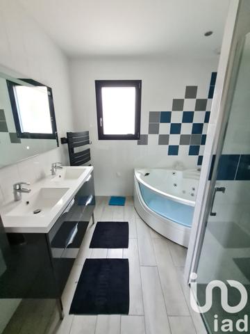 Maison à vendre 6 pièces 149 m² Les Ollières-sur-Eyrieux