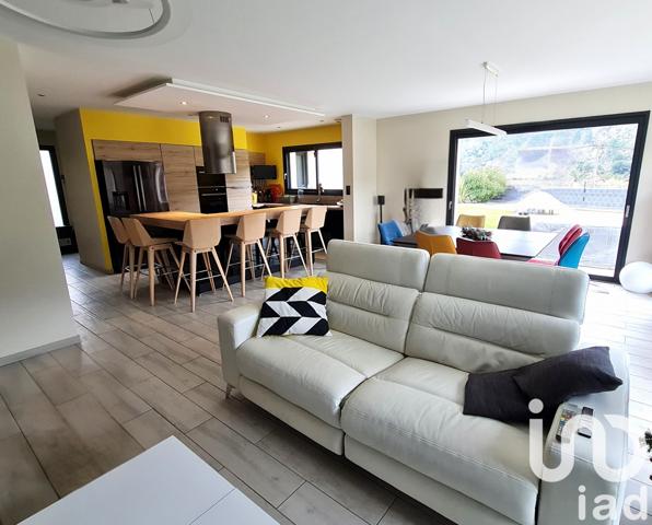 Maison à vendre 6 pièces 149 m² Les Ollières-sur-Eyrieux