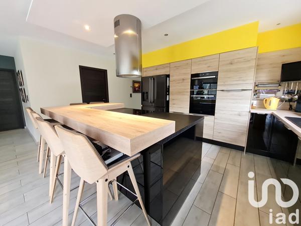 Maison à vendre 6 pièces 149 m² Les Ollières-sur-Eyrieux