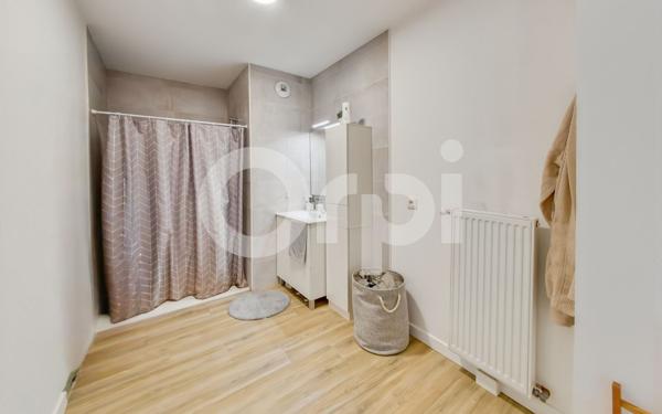 Appartement à vendre    2 pièces • 41 m2 Vémars