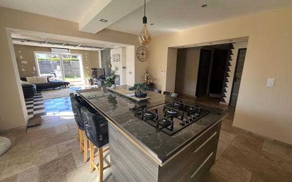 Maison à vendre    5 pièces •  Charvieu-Chavagneux