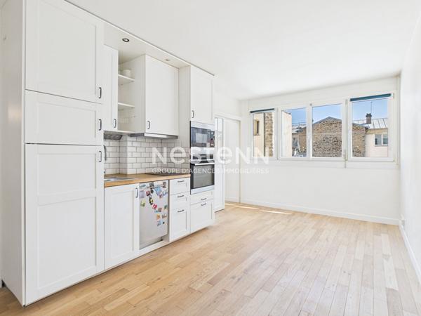 À vendre : Charmant appartement 2 pièces à Paris avec vue sur jardin Paris 18!