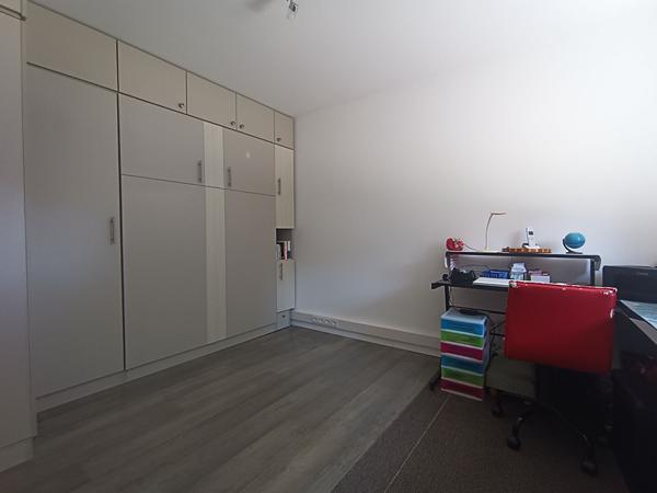 Longère à vendre à Saint Ave 4 chambres située dans un environnement exceptionnel.