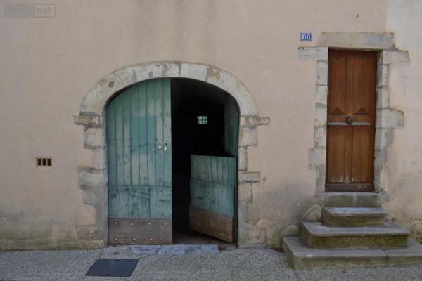 Maison à vendre à Villeneuve-de-Berg en Ardèche (07170), ref : 07068-725