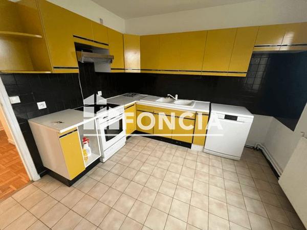 Location Appartement 4 pièces 74.06 m² - Evry 91000