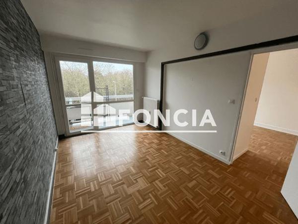 Location Appartement 4 pièces 74.06 m² - Evry 91000