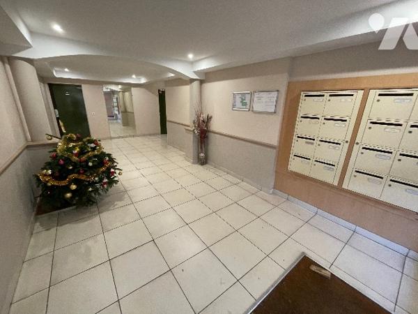 MARSEILLE 13009 ST MARGUERITE résidence Les petites MAGALONES studio 34M²+ parking.