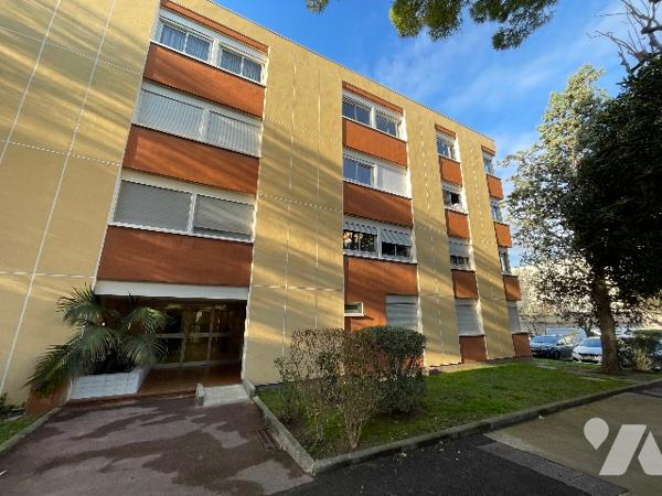 MARSEILLE 13009 ST MARGUERITE résidence Les petites MAGALONES studio 34M²+ parking.