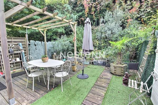 Maison à vendre à Vénissieux - 4 pièces, 3 chambres, garage