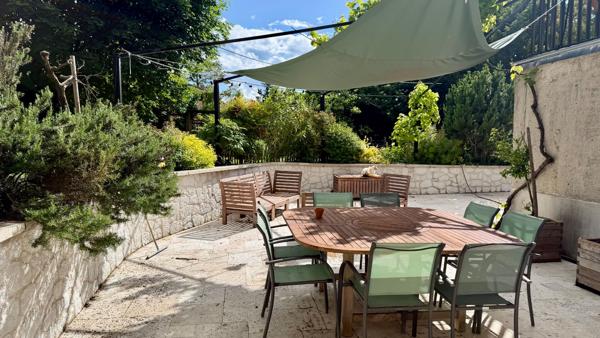 Maison individuelle familiale avec grand jardin - 4 chambres - VIENNE